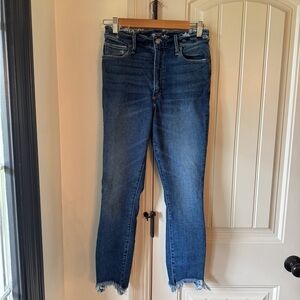 Abercrombie & Fitch Dark Blue Ankle Jeans